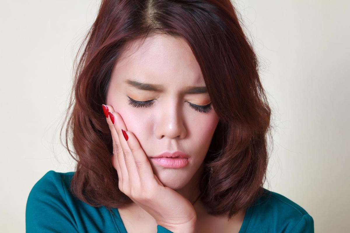 Tips To Reduce Cheek &  Face Swelling Due To Tooth Abscess